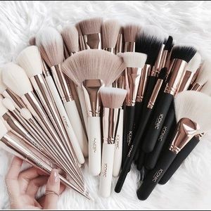 Make up brushes
